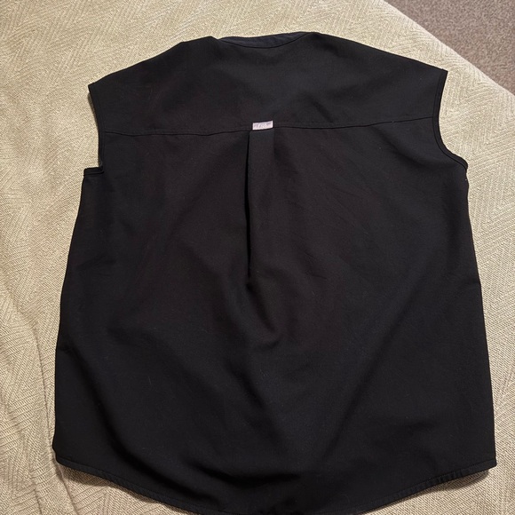 Figs Scrub Top - Picture 2 of 4